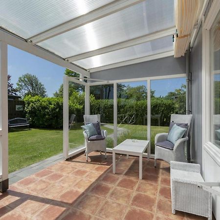Modern Holiday Home With Large Garden Sint Maartensvlotbrug Екстериор снимка
