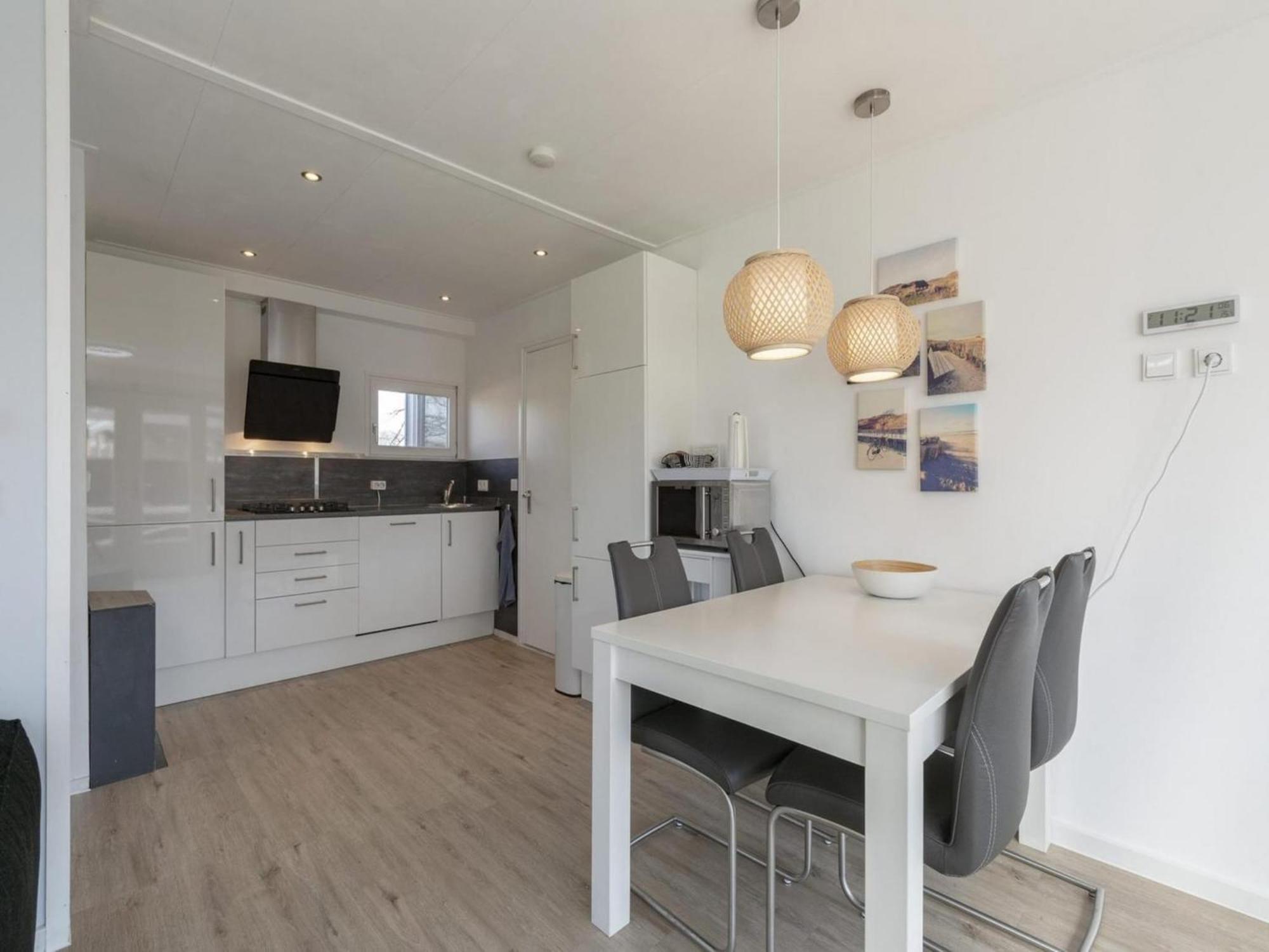 Modern Holiday Home With Large Garden Sint Maartensvlotbrug Екстериор снимка