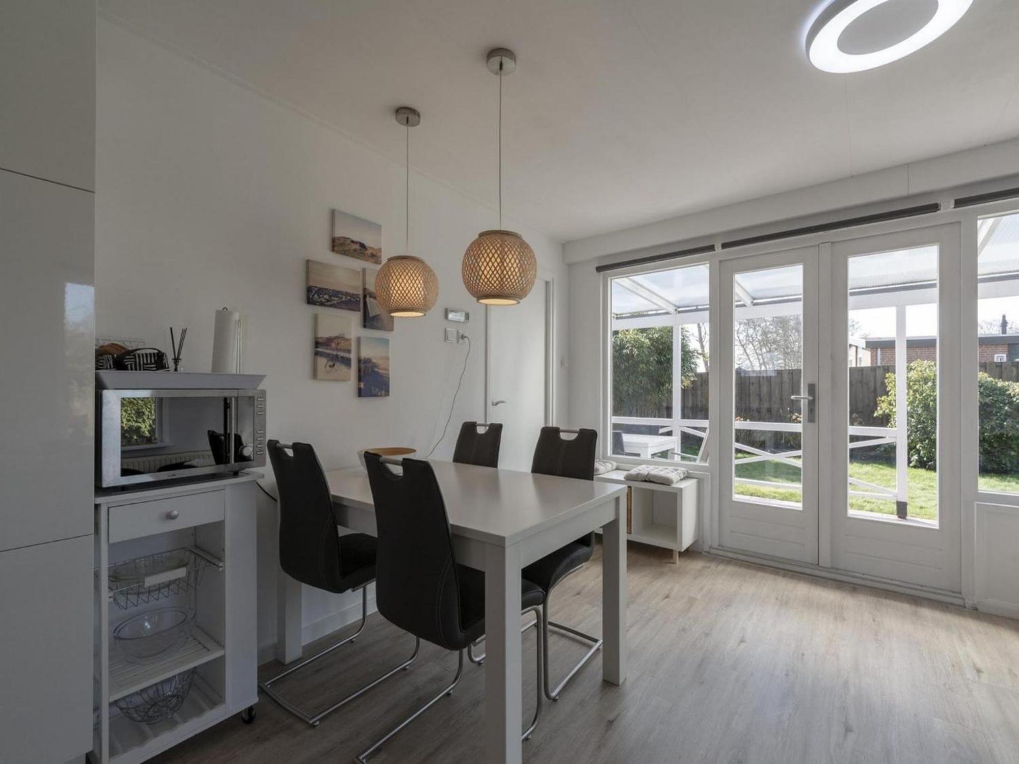 Modern Holiday Home With Large Garden Sint Maartensvlotbrug Екстериор снимка